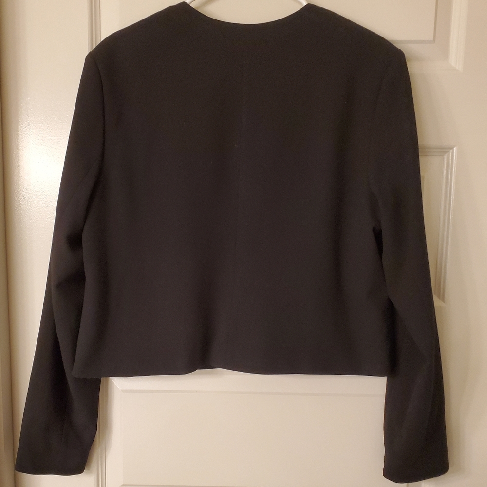 Women's Collarless Blazer - Picture 3 of 5
